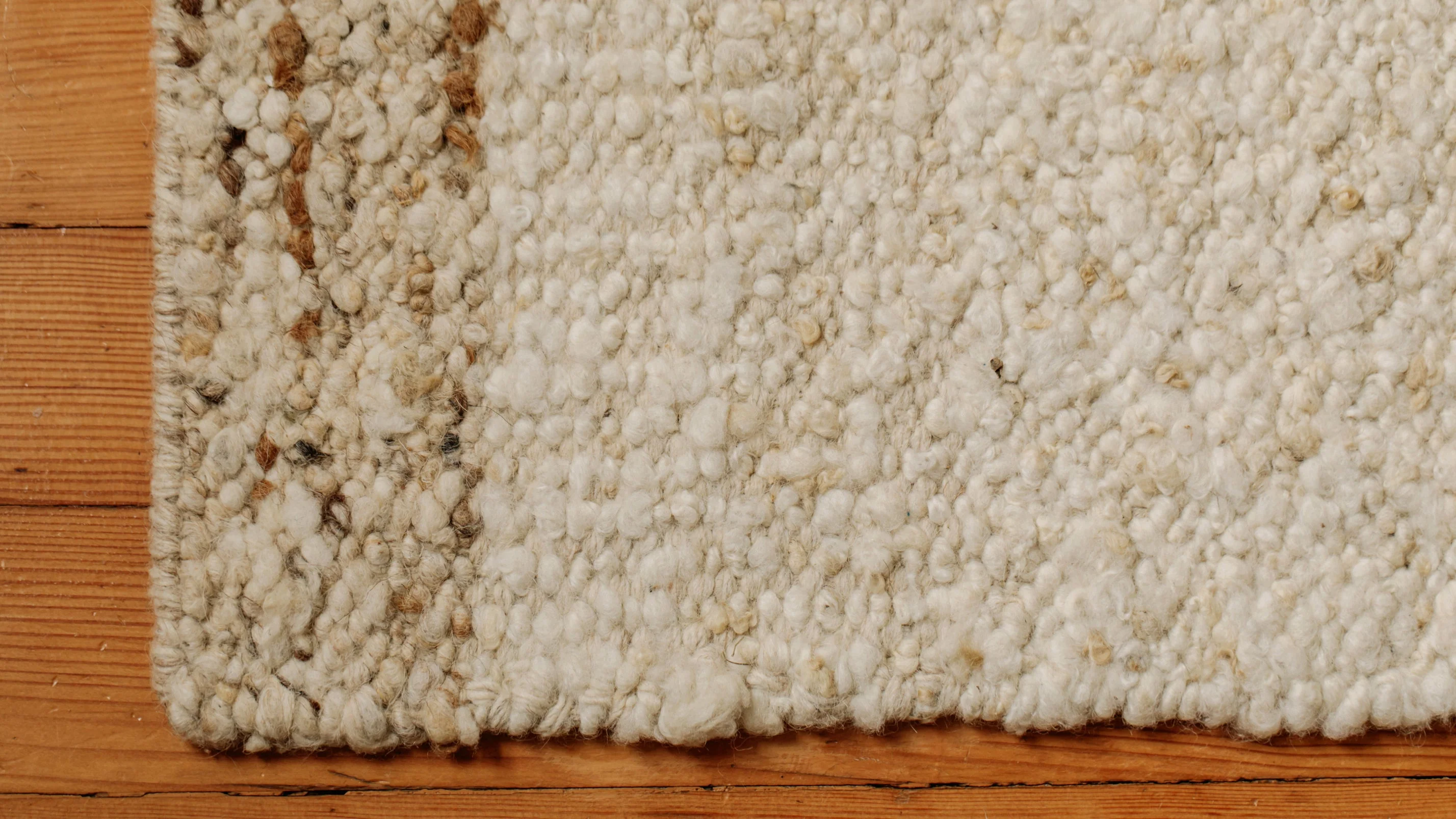 Bowen Rug, 5x8 - Image 4