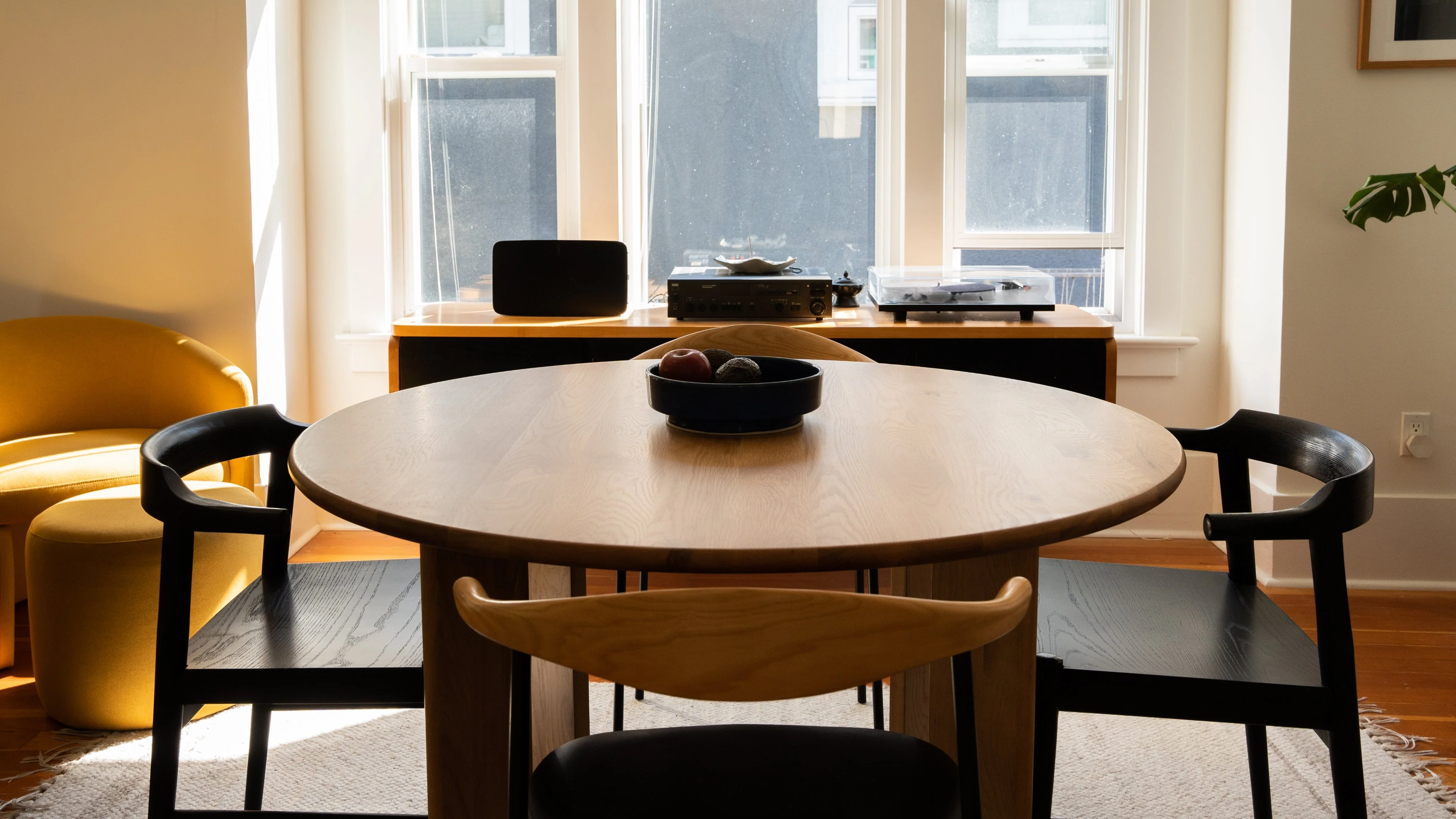 Frame Round Dining Table, Seats 4-5, Oak - Image 4