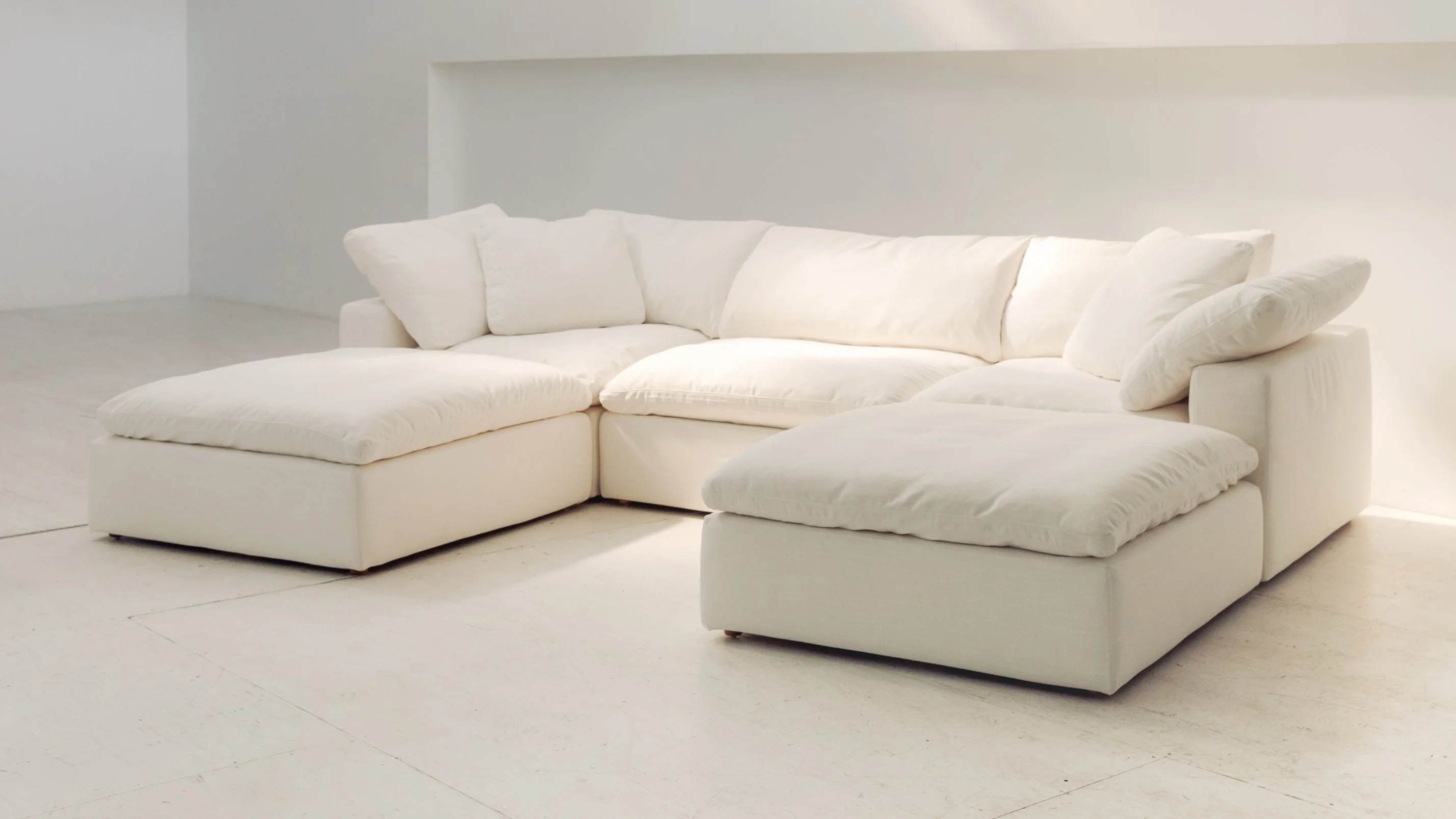 Movie Night™ 5-Piece Modular U-Shaped Sectional, Standard, Cream Linen - Image 3